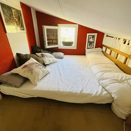 Apartment Avec Mezzanine, Terrasse Et Parking A 5 Min De La - Fr-1-723-129